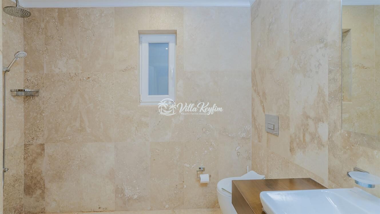 Villa Neptune — 72