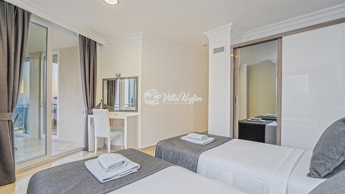 Villa Neptune — 76