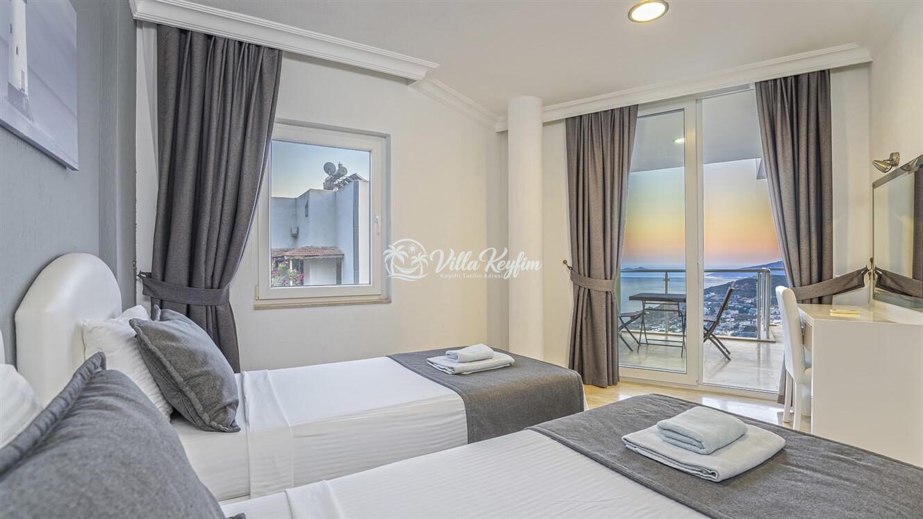 Villa Neptune — 78