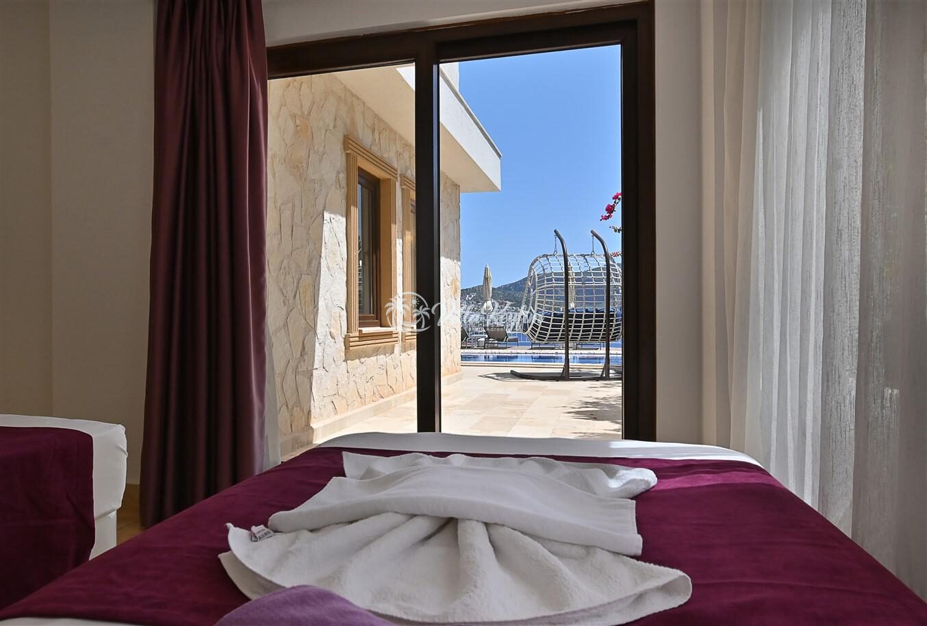 Villa Dionysus — 48