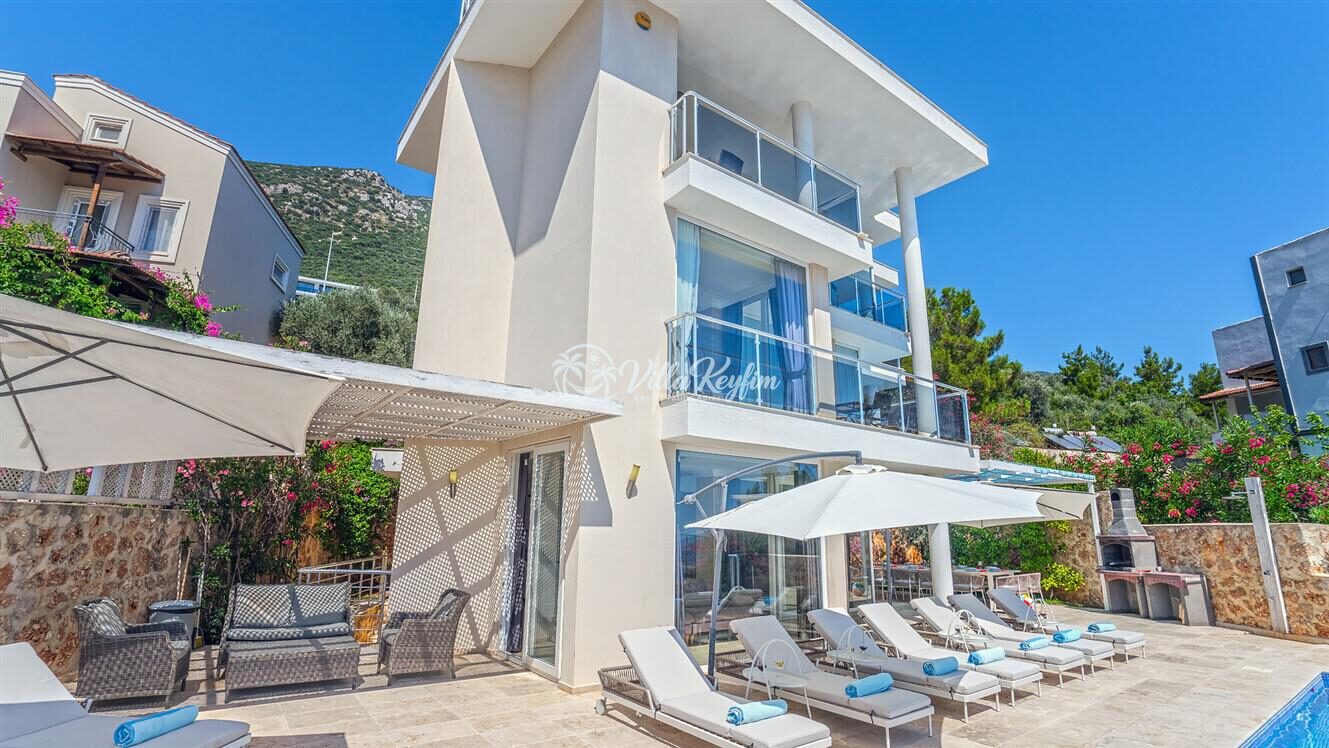 Villa Neptune — 114