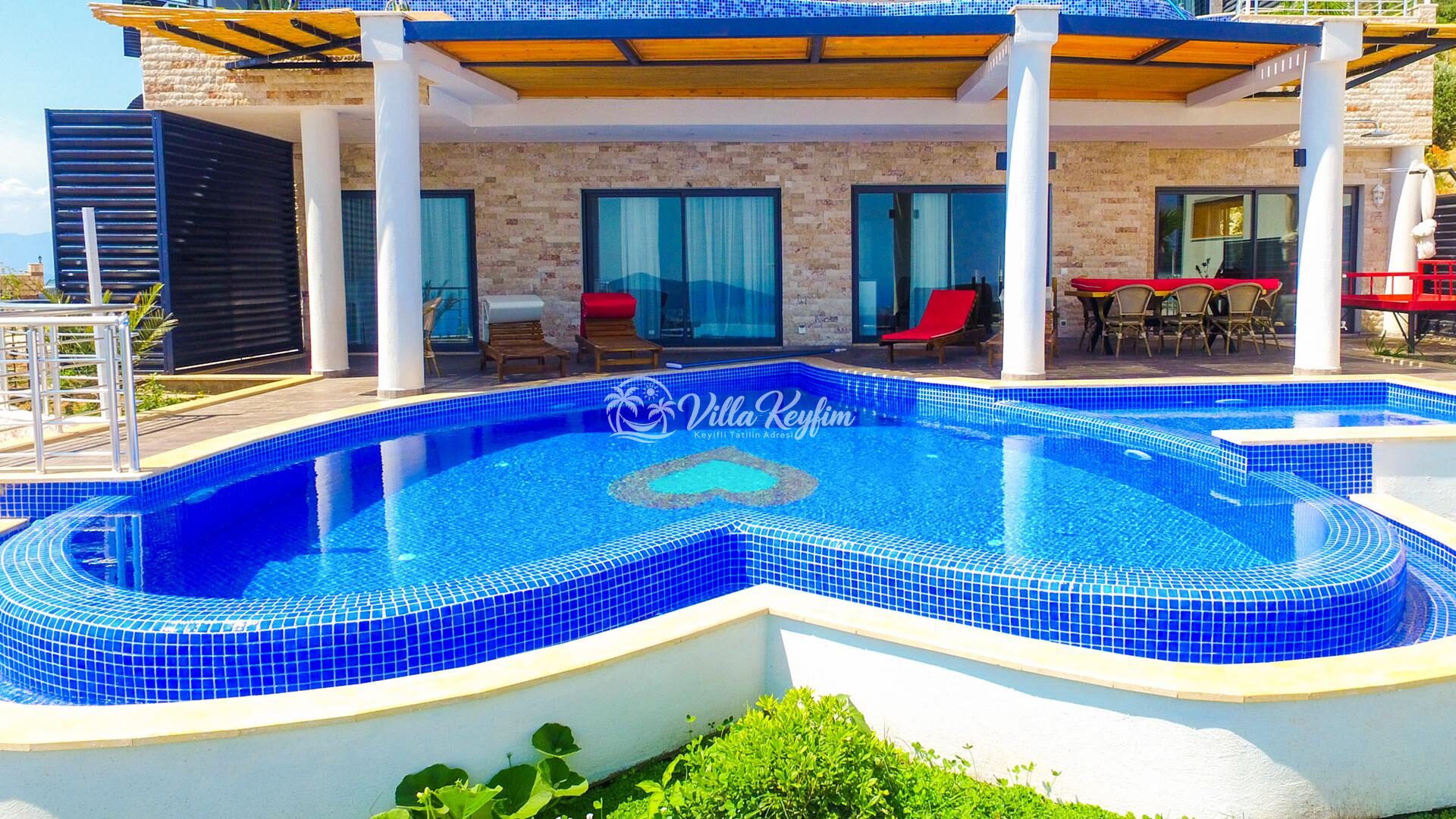 Villa Hills Stone Heart — 1