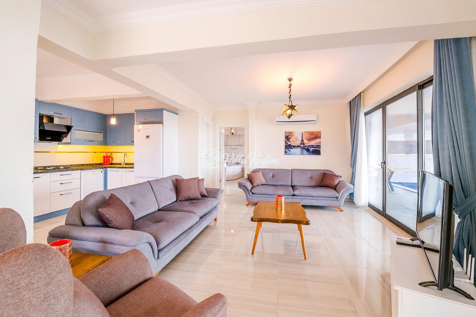 Villa Hills Spring — 11