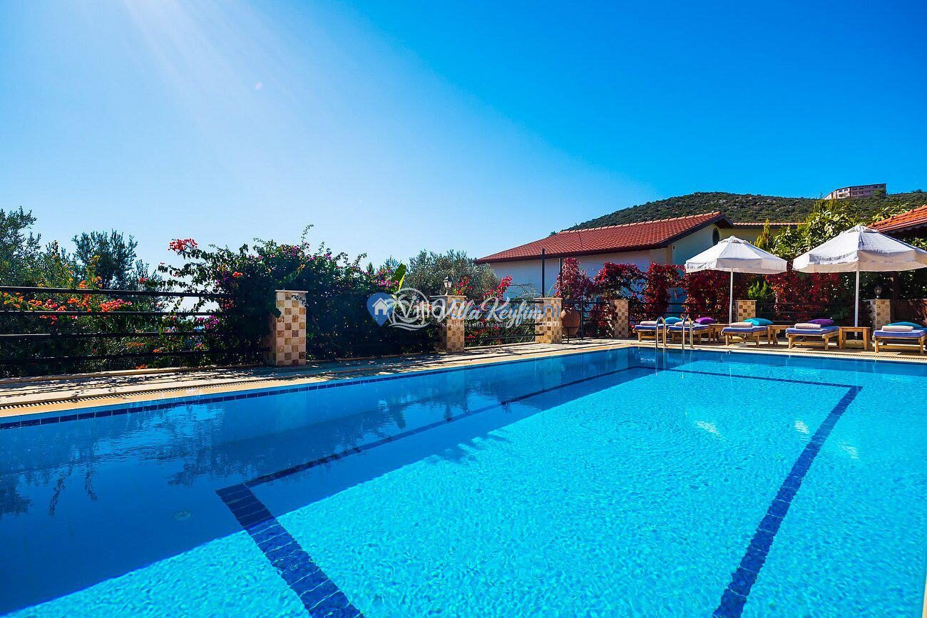 Villa Otantik — 2