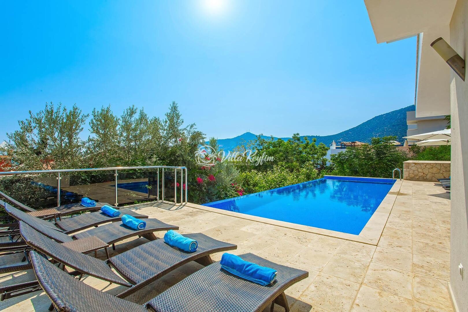 Villa Greenscape — 4