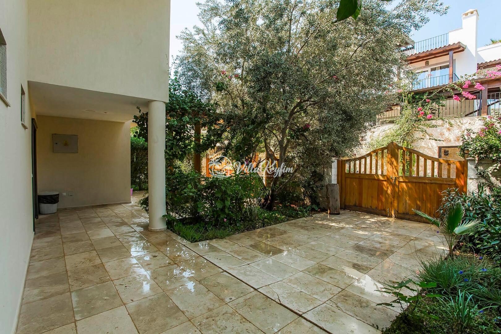 Villa Greenscape — 34
