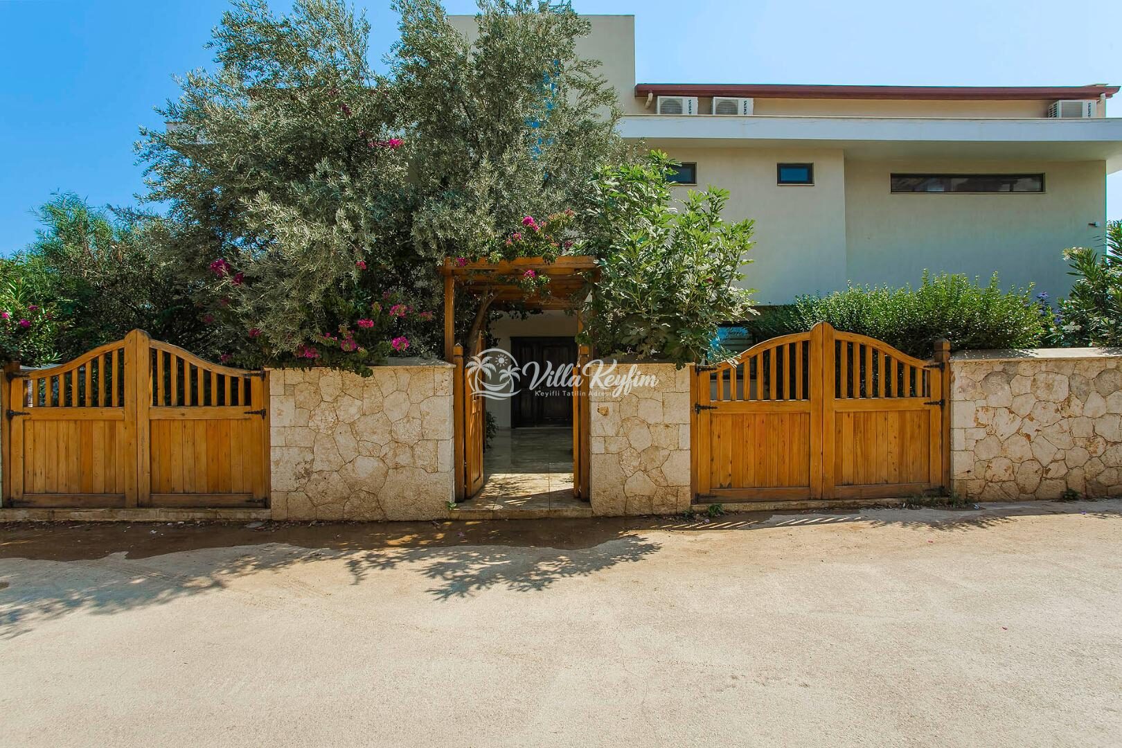 Villa Greenscape — 97