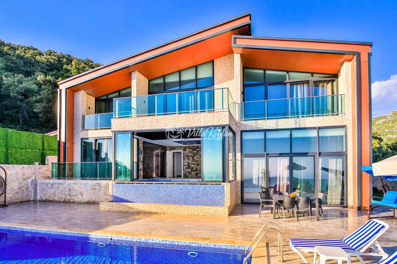 Villa Kalis 4 — 3