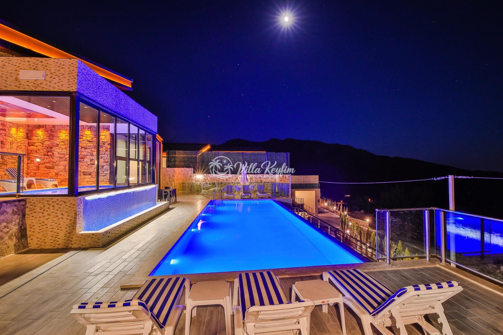 Villa Kalis 3 — 8