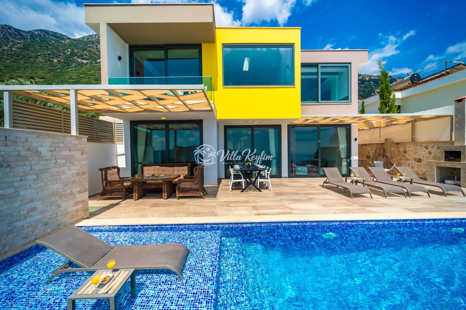 Villa Retro — 3