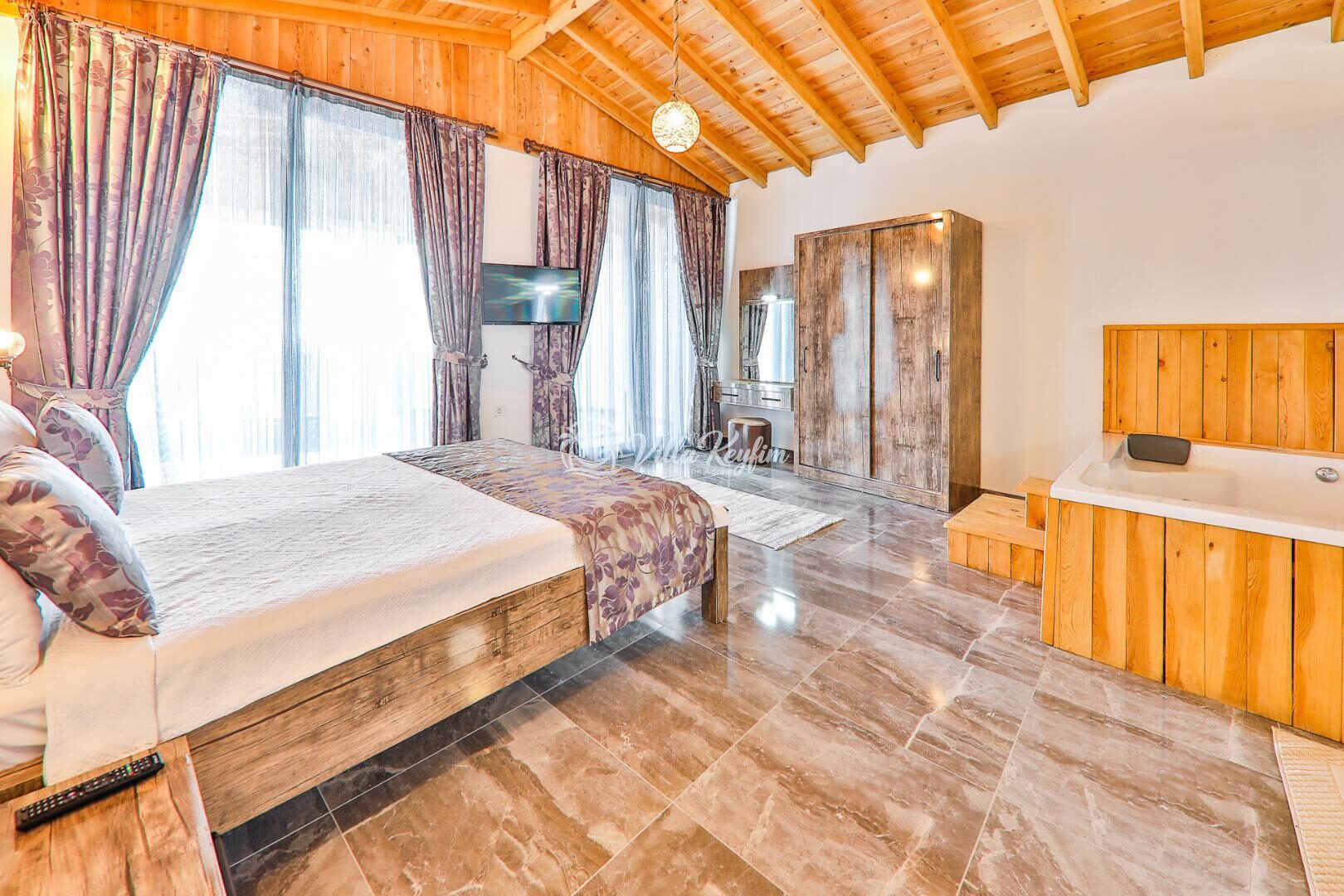Villa Achyle — 29