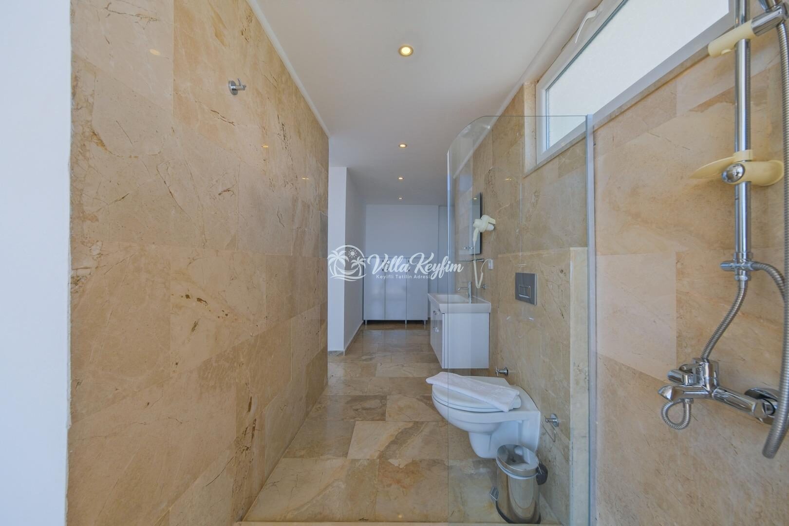 Villa Lumiere 3 — 29