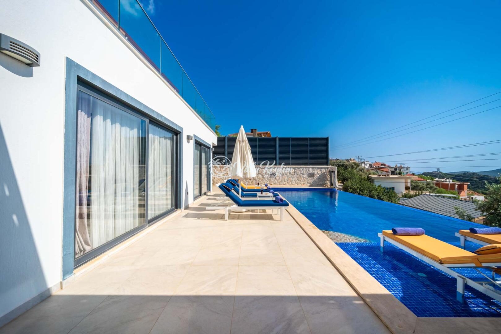 Villa Therapy 620 — 22