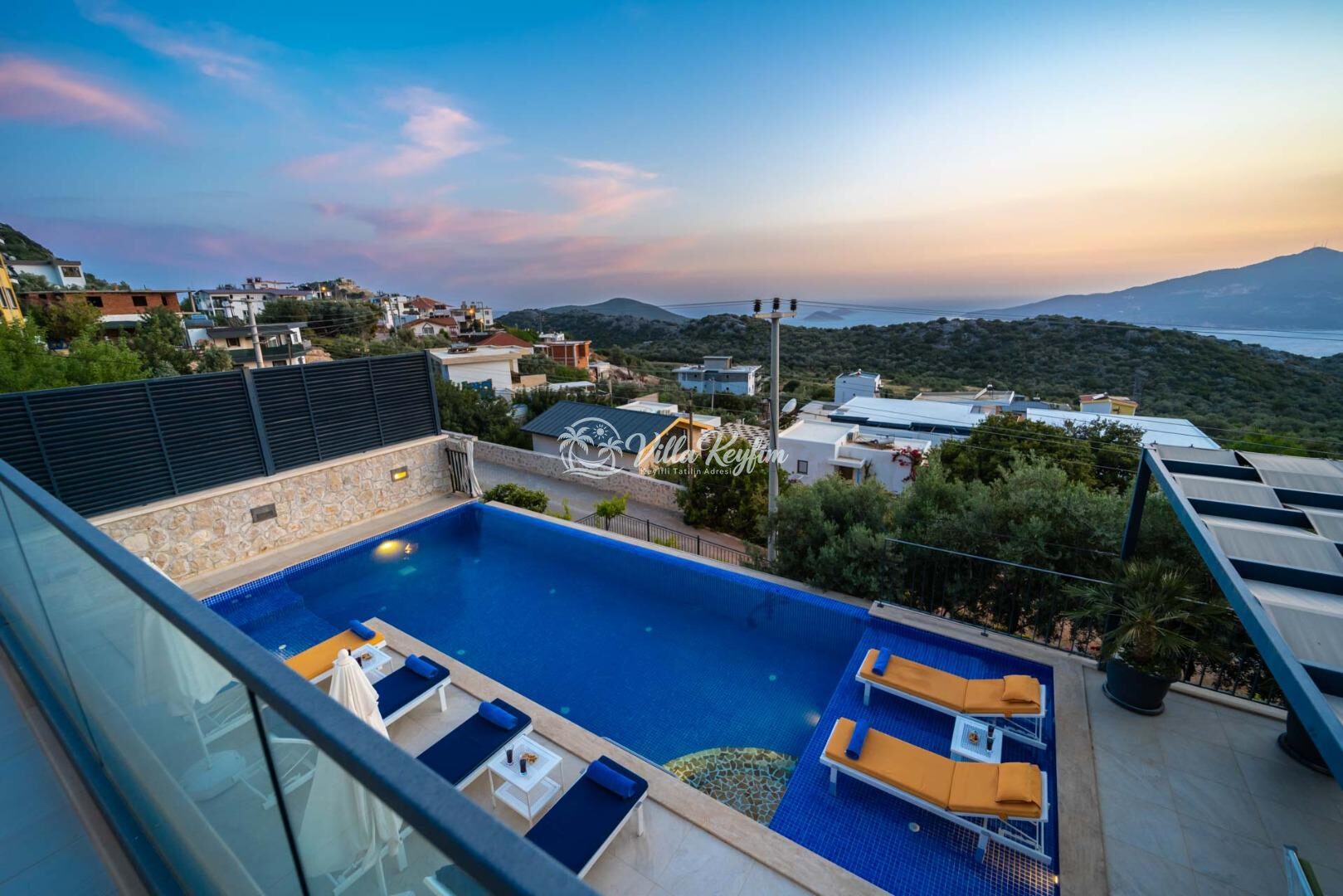 Villa Therapy 620 — 67