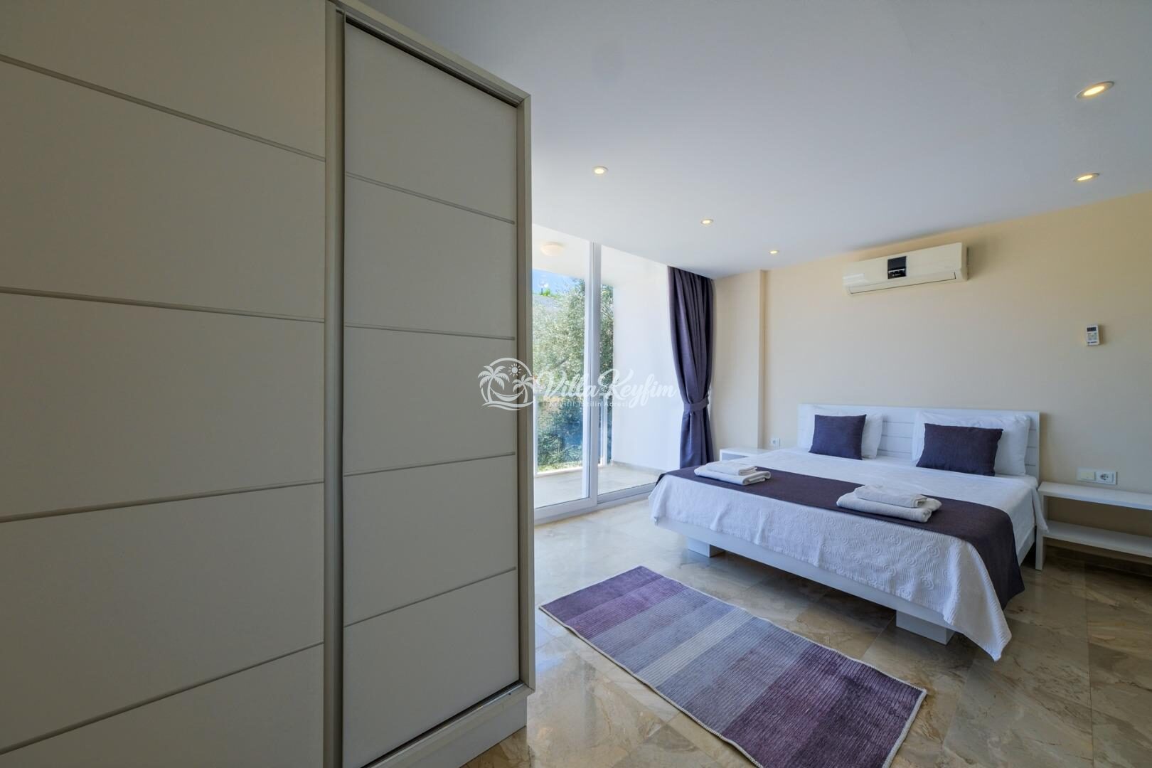 Villa Lumiere 2 — 65