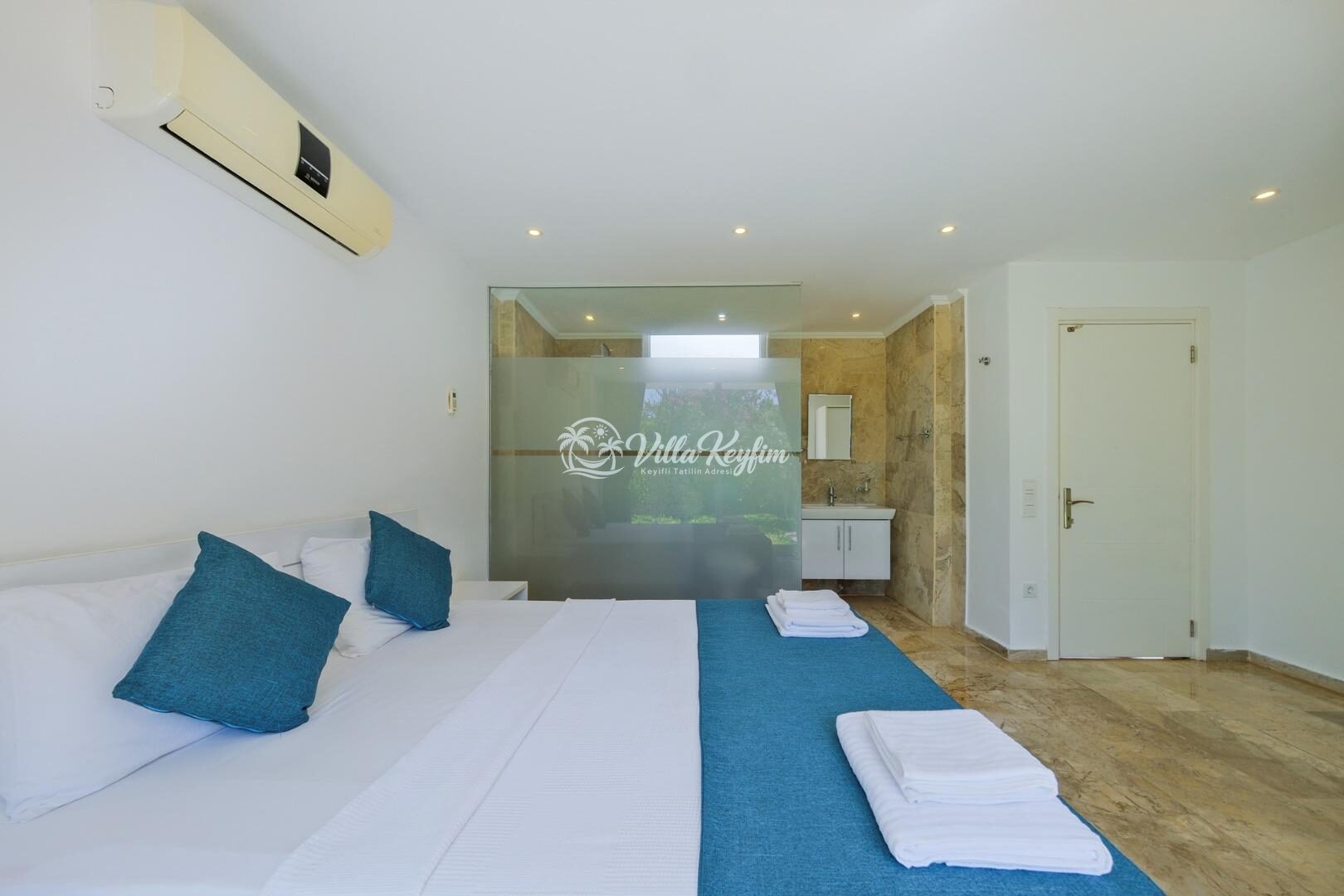 Villa Lumiere 3 — 80