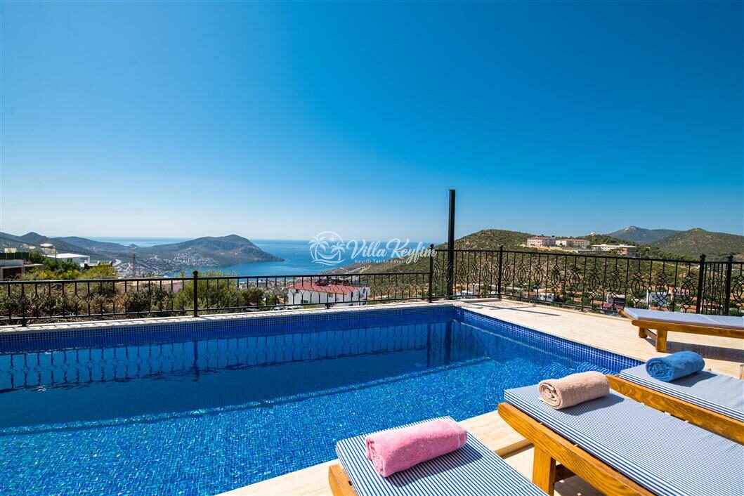Villa Therapy — 44