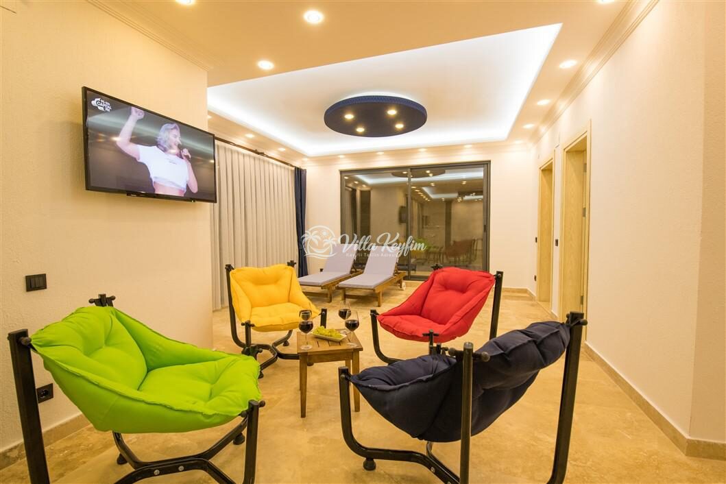 Villa Therapy — 53