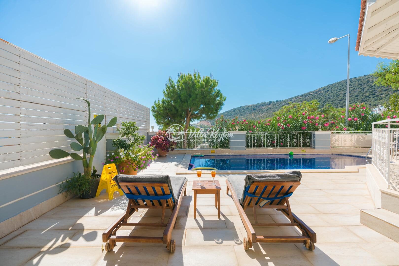 Villa Monte — 11