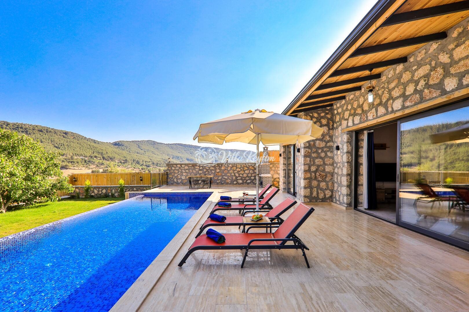 Villa Azra Naz — 4