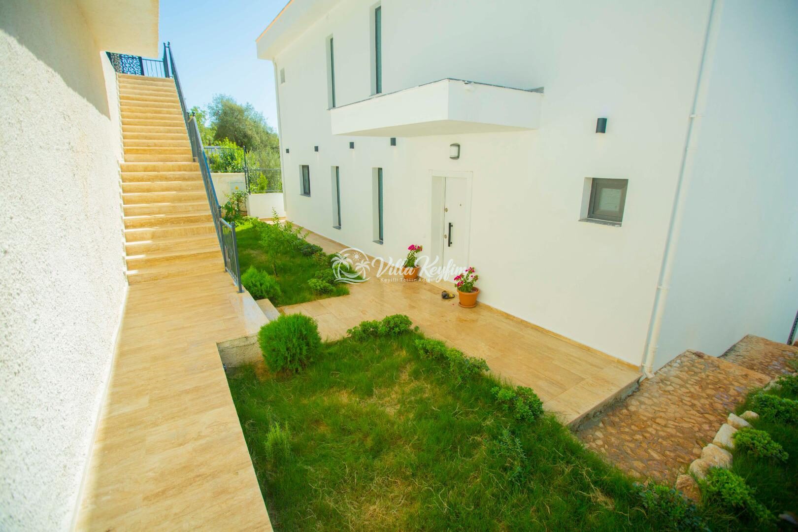 Villa Fantastik — 55