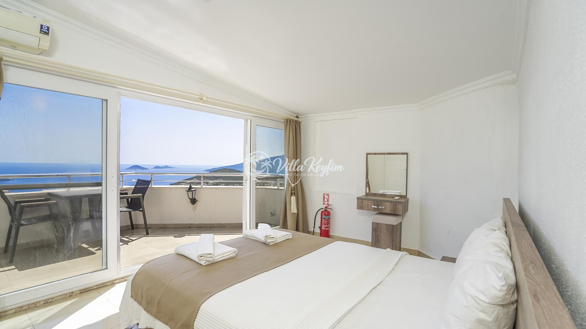 Villa Alica — 90