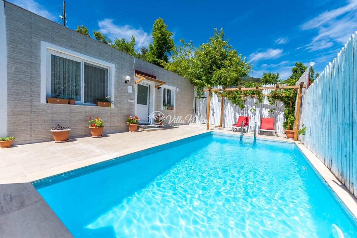 Villa Pandora 1 — 2