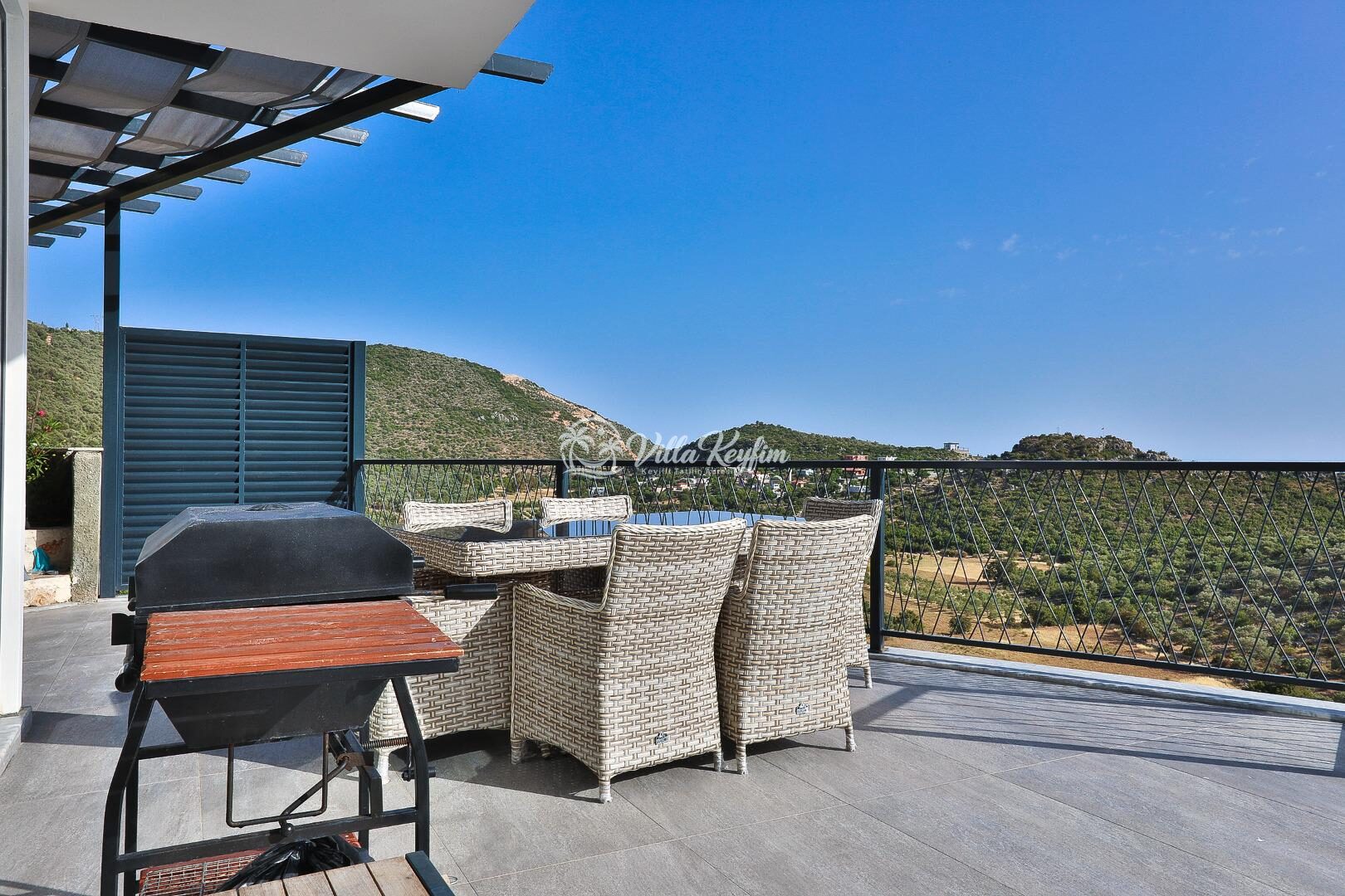 Villa Tria — 30