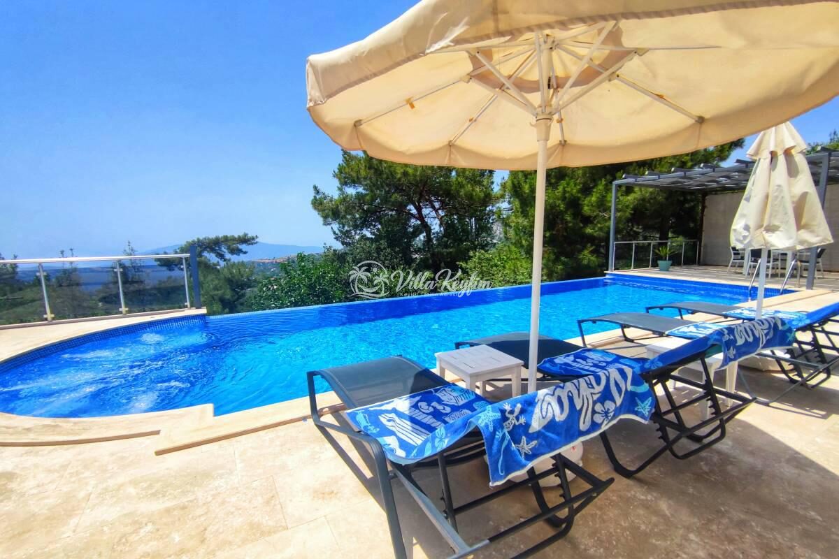 Villa Secret Swiss — 11