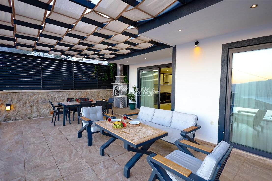 Villa Yusef — 7