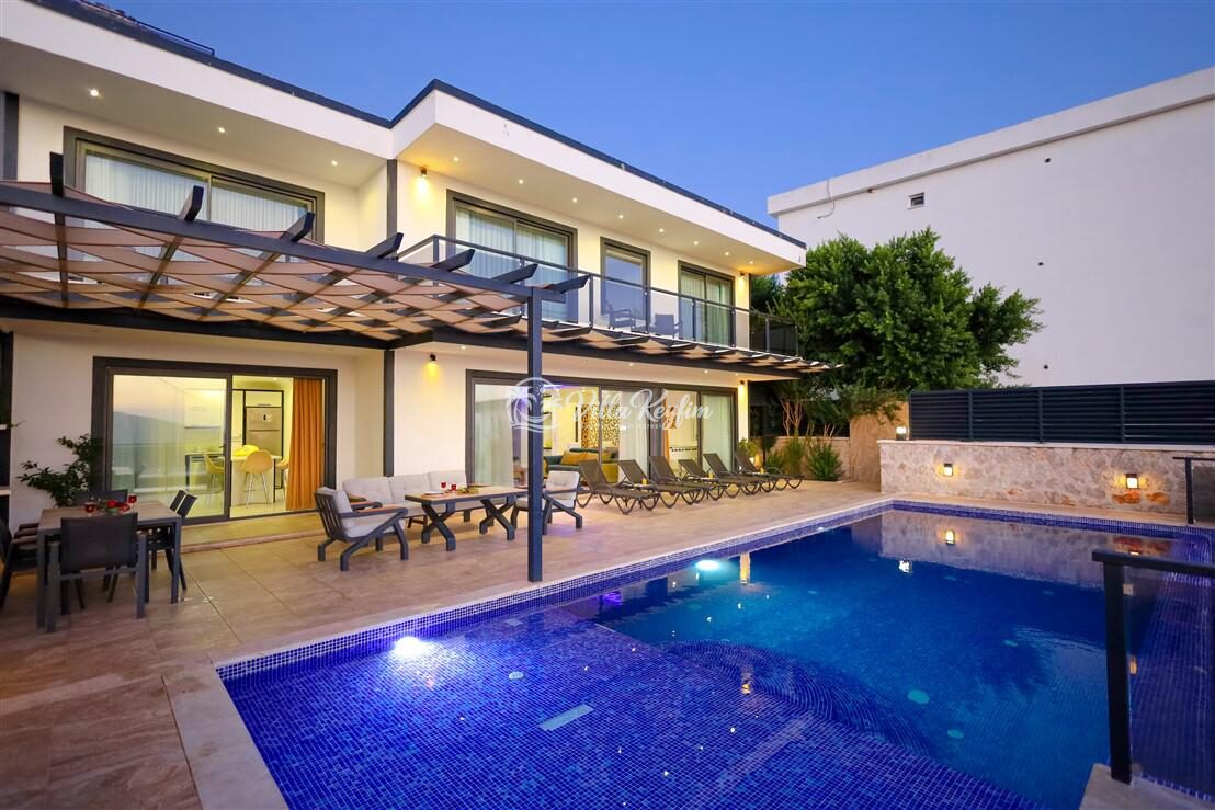 Villa Yusef — 8