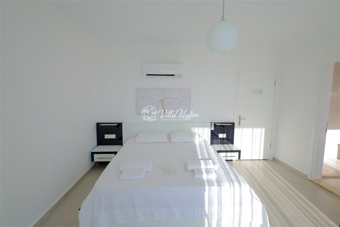 Villa Yusef — 47