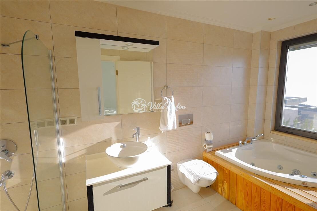 Villa Yusef — 48
