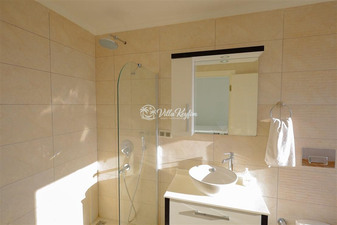 Villa Yusef — 49