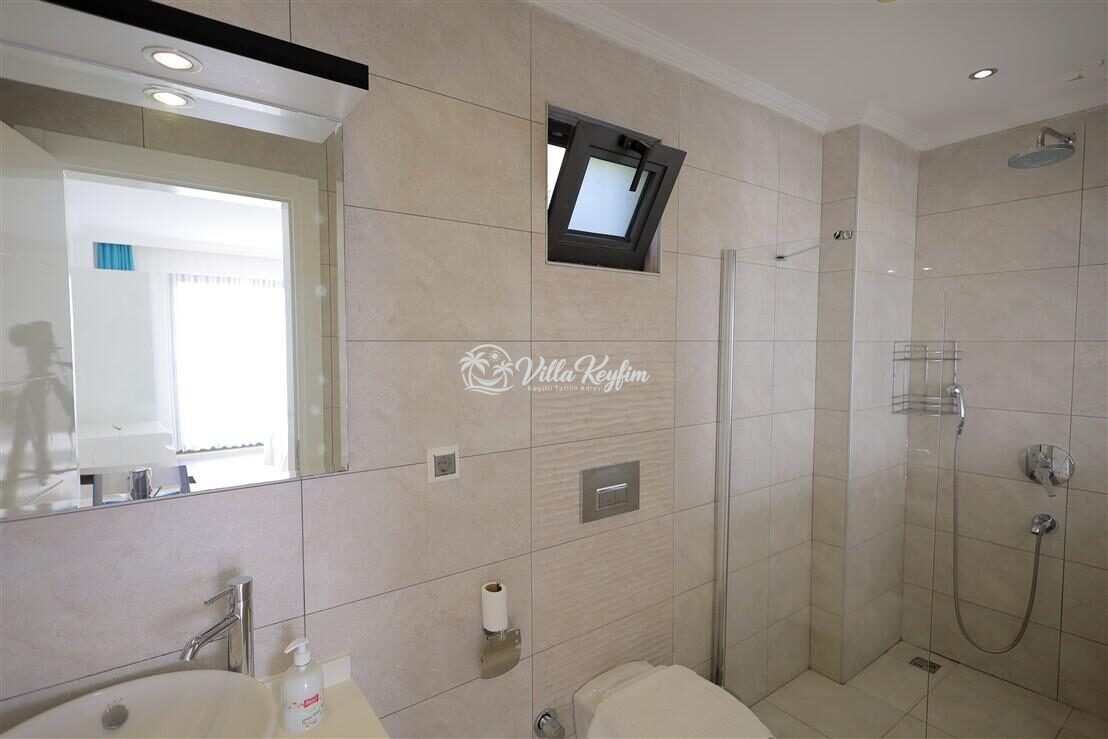 Villa Yusef — 63