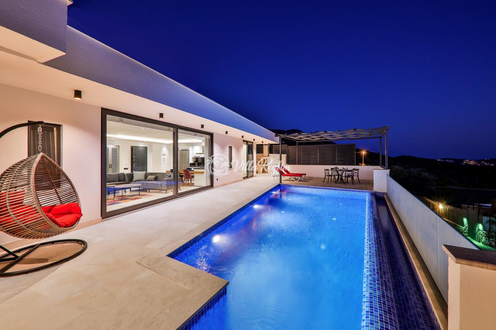 Villa Azure — 1
