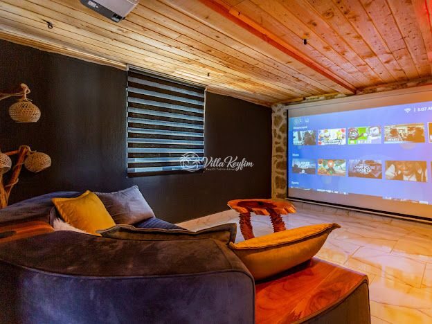 Villa Lofts — 70