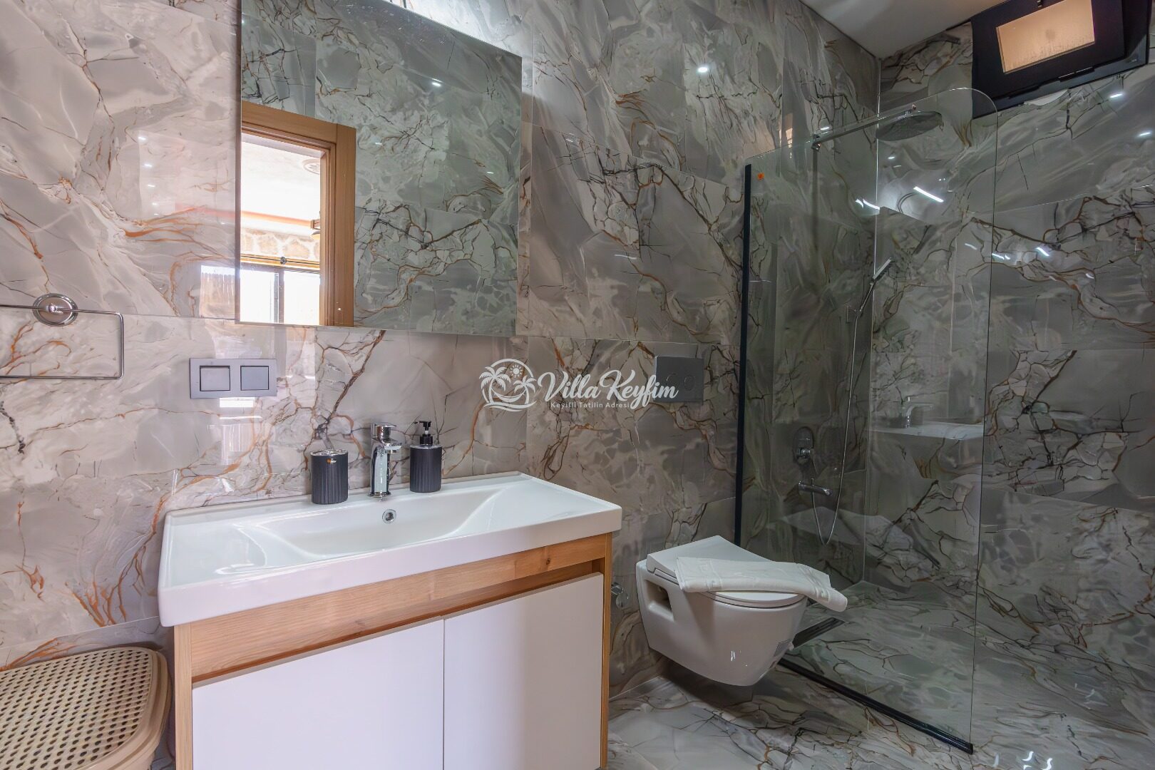 Villa Enes Wiev 2 — 83