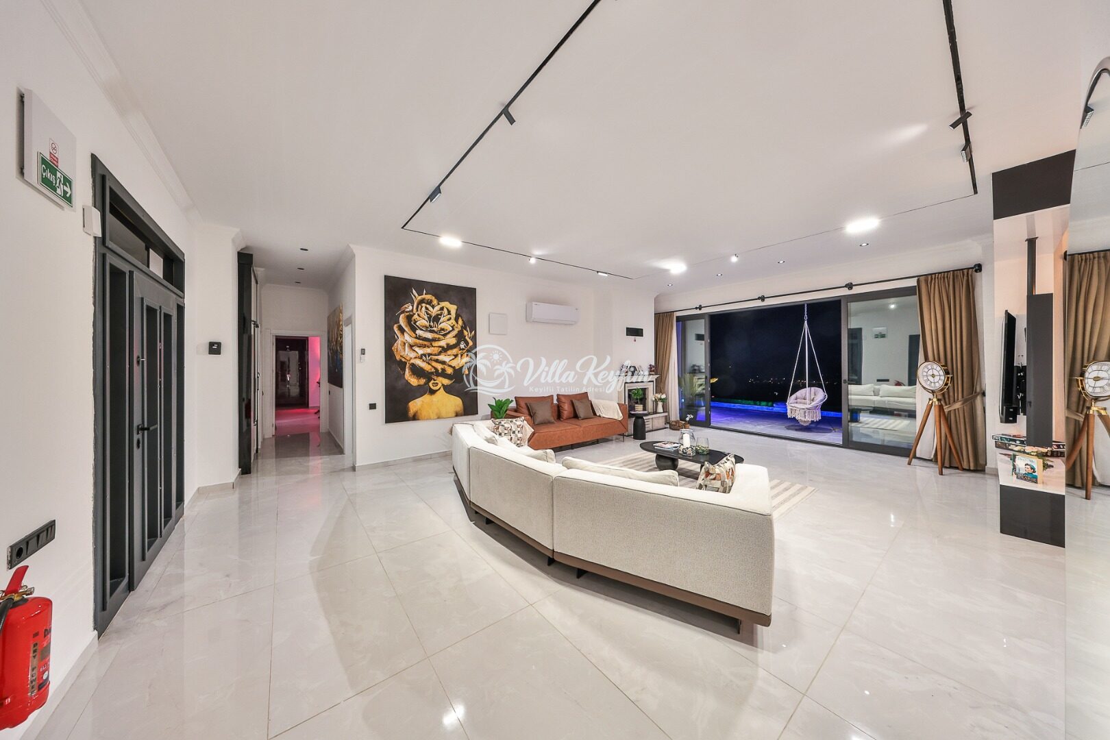 Villa Free — 114