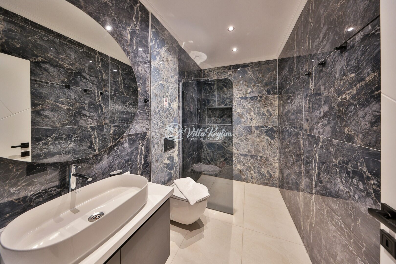 Villa Free — 124