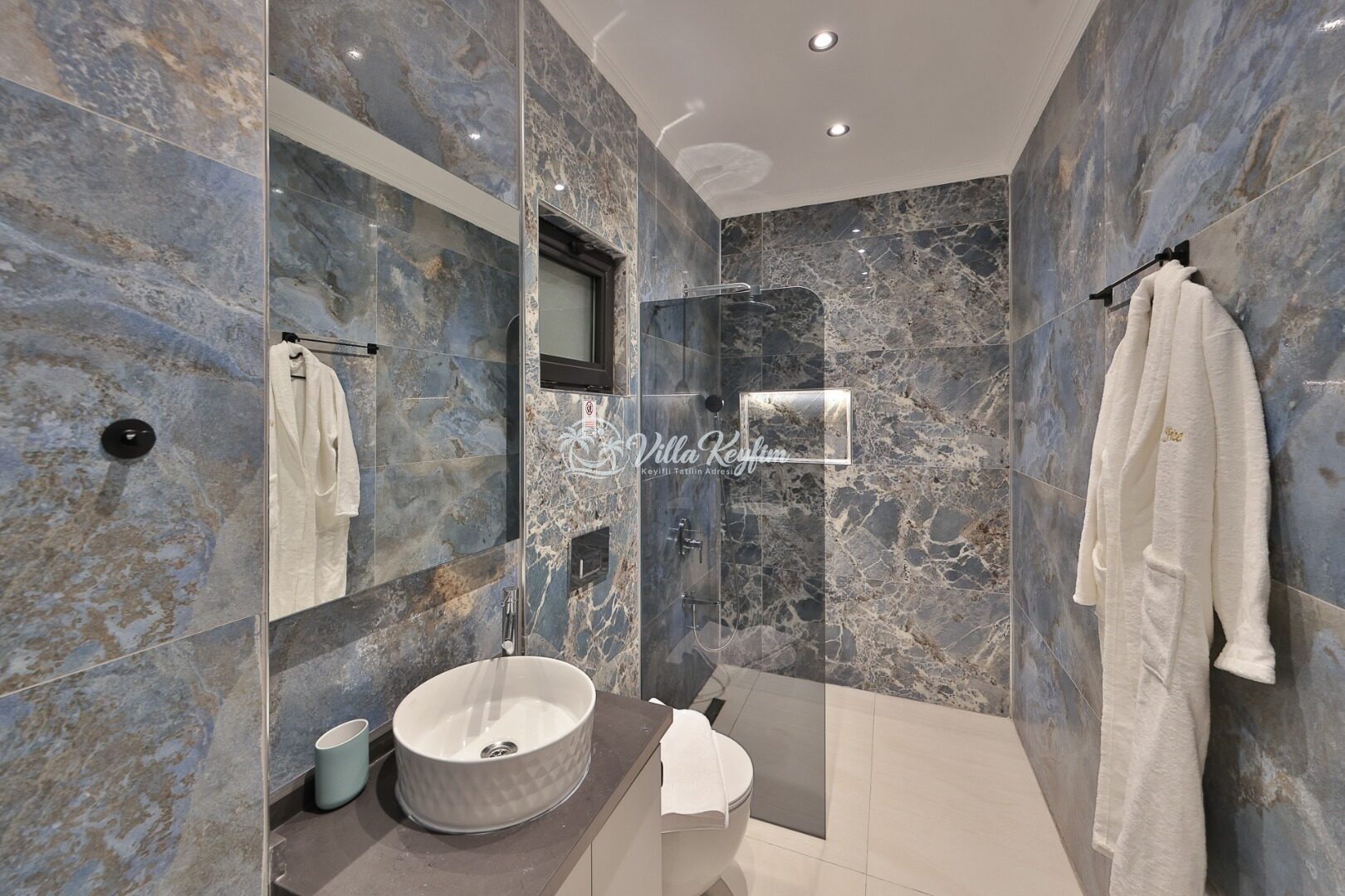 Villa Free — 129