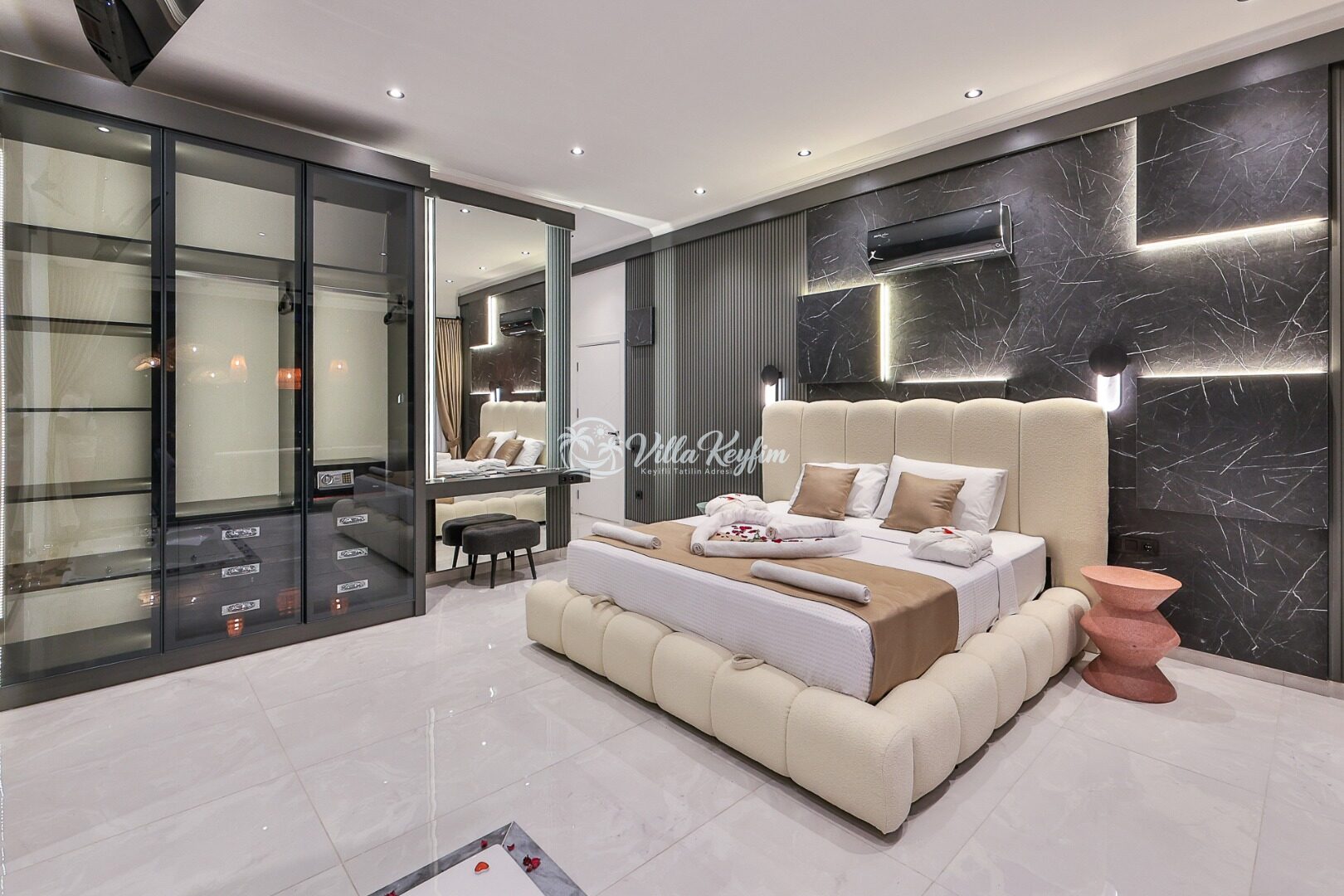 Villa Free — 134