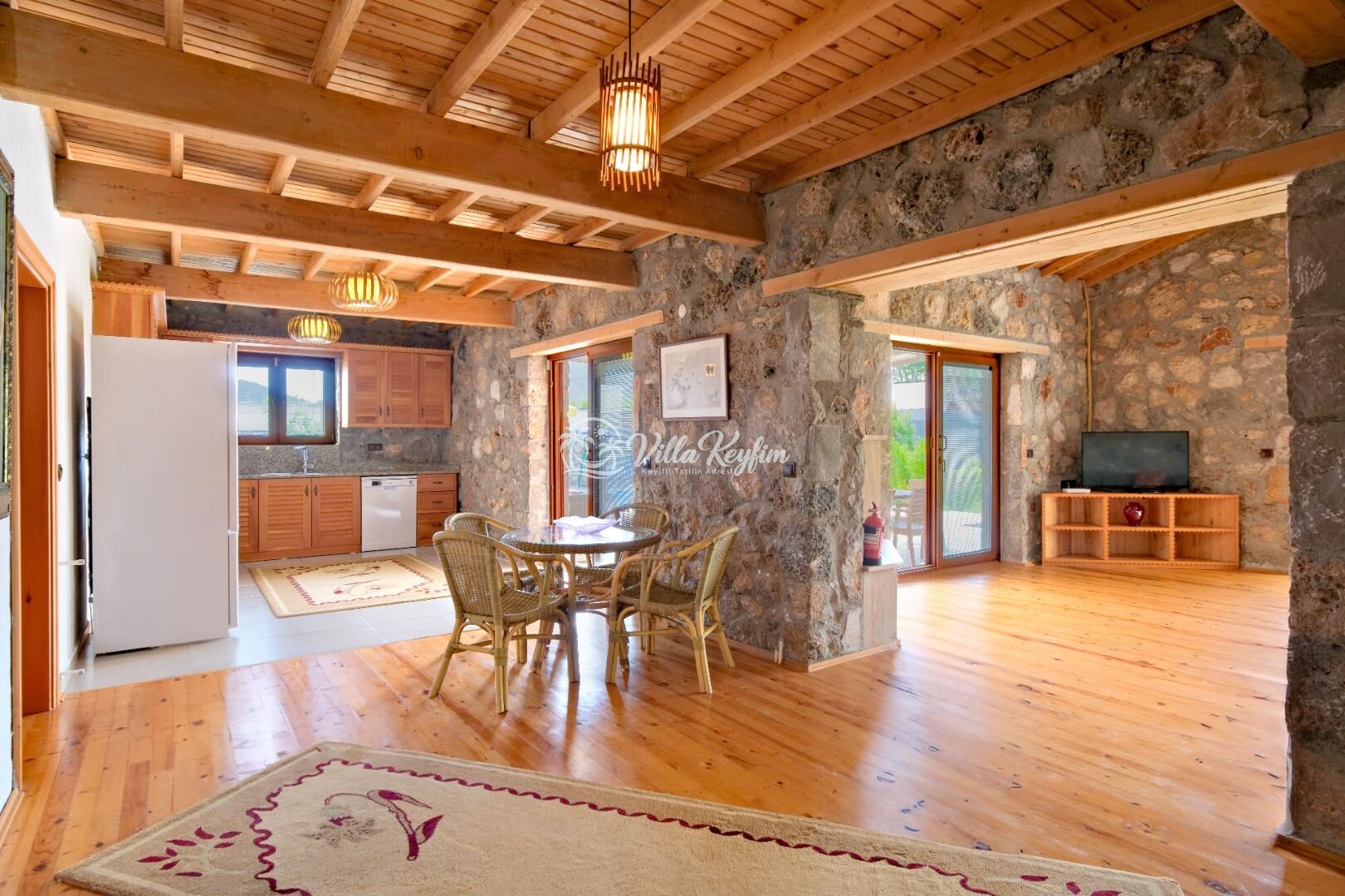 Villa Bonus — 24