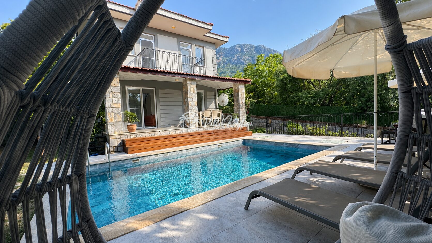 Villa Almond 2 — 5
