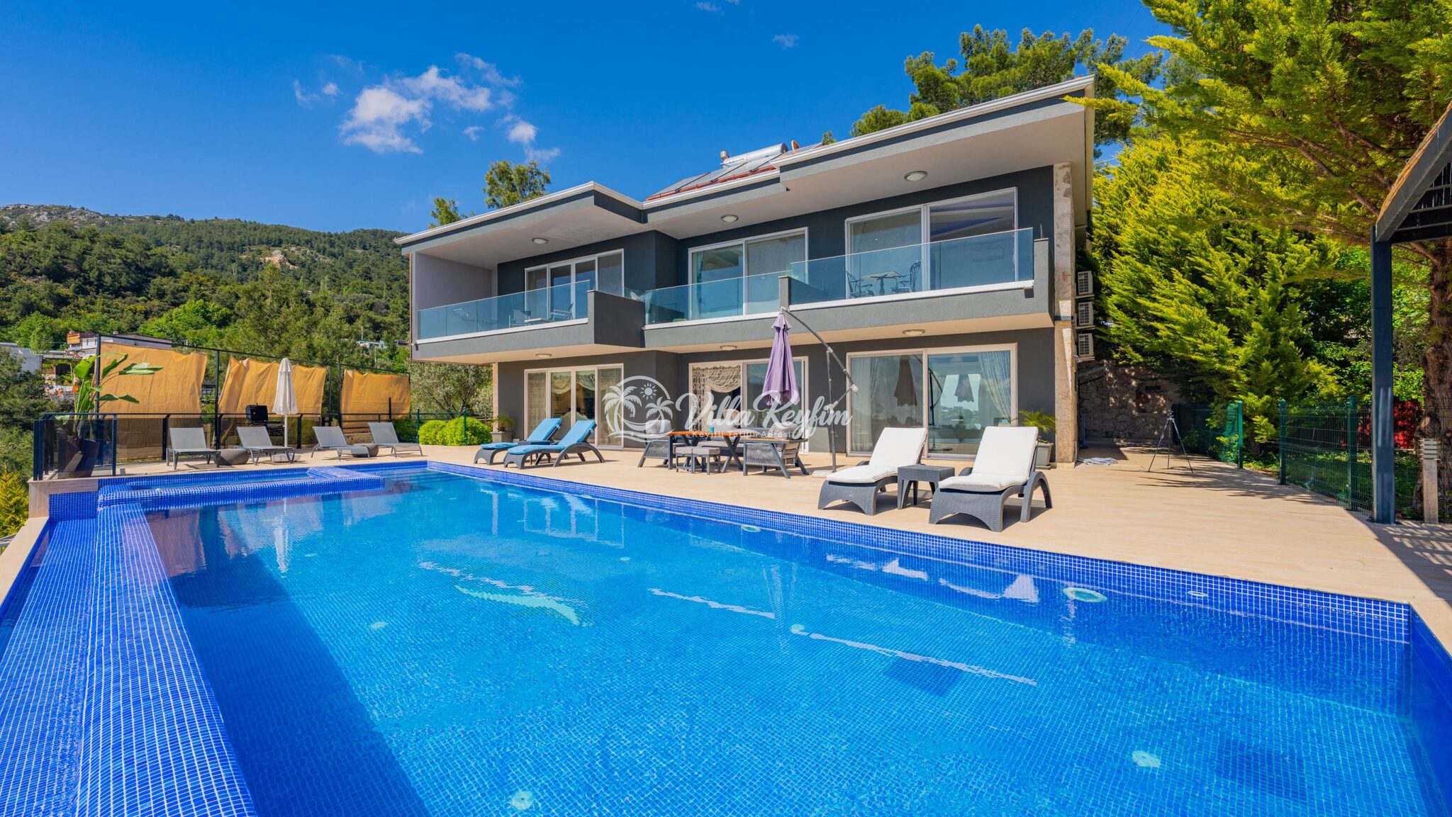 Villa Velaris — 9