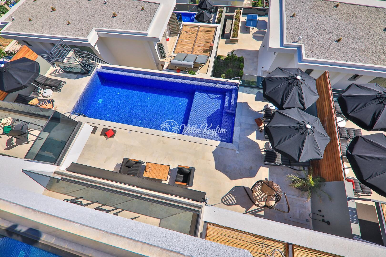 Villa Sweet — 13