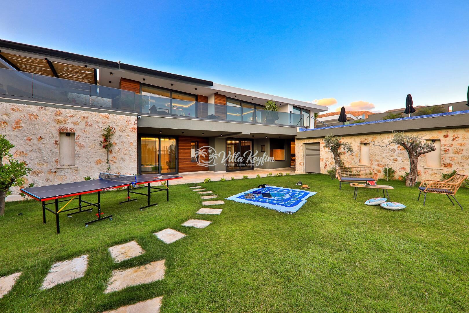 Villa Dreams — 44