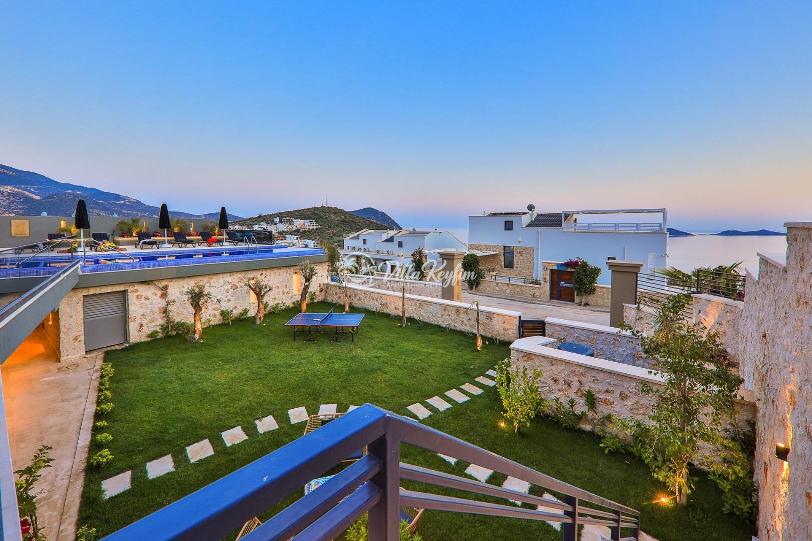 Villa Dreams — 74