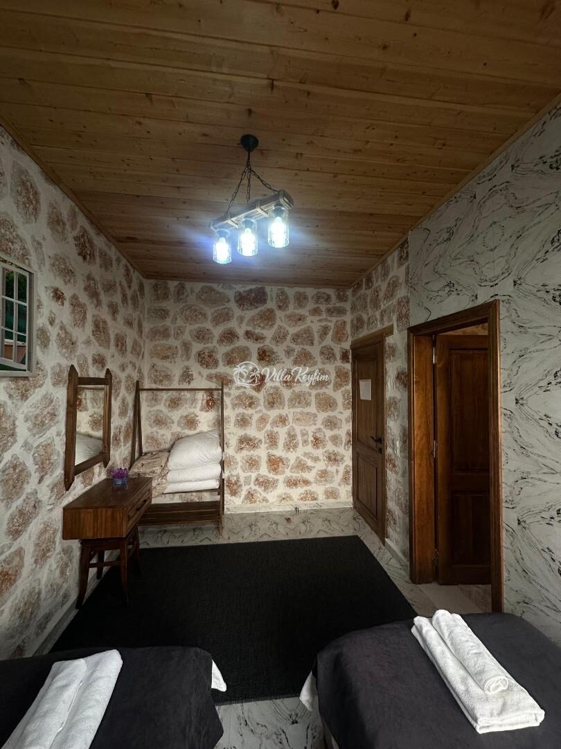 Villa Aden — 18