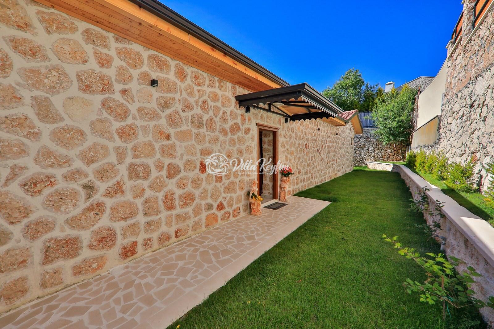 Villa Aden — 21